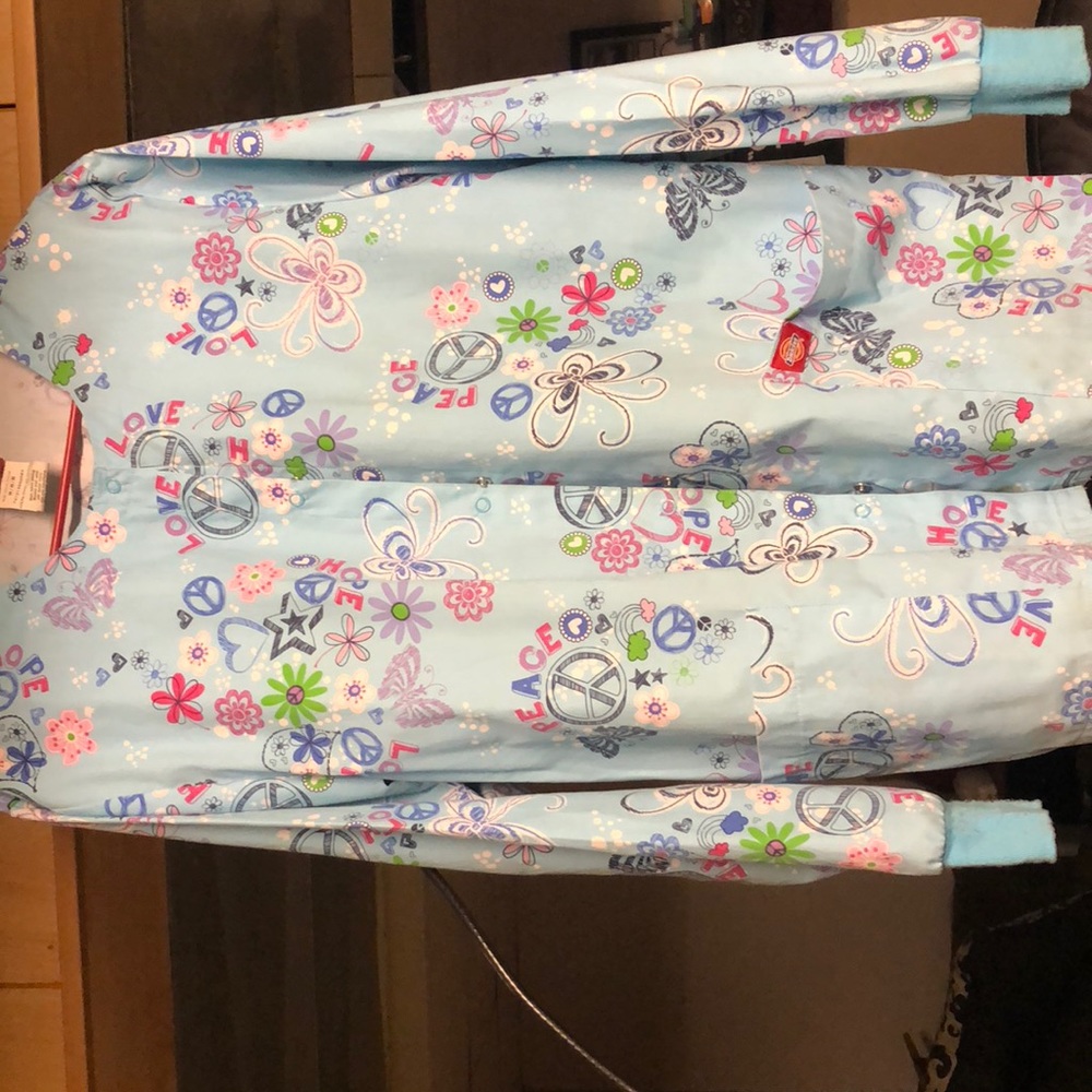 Scrub jacket
